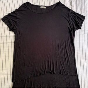 Ginger G High-low Side Slits Short Sleeve Tee - Black